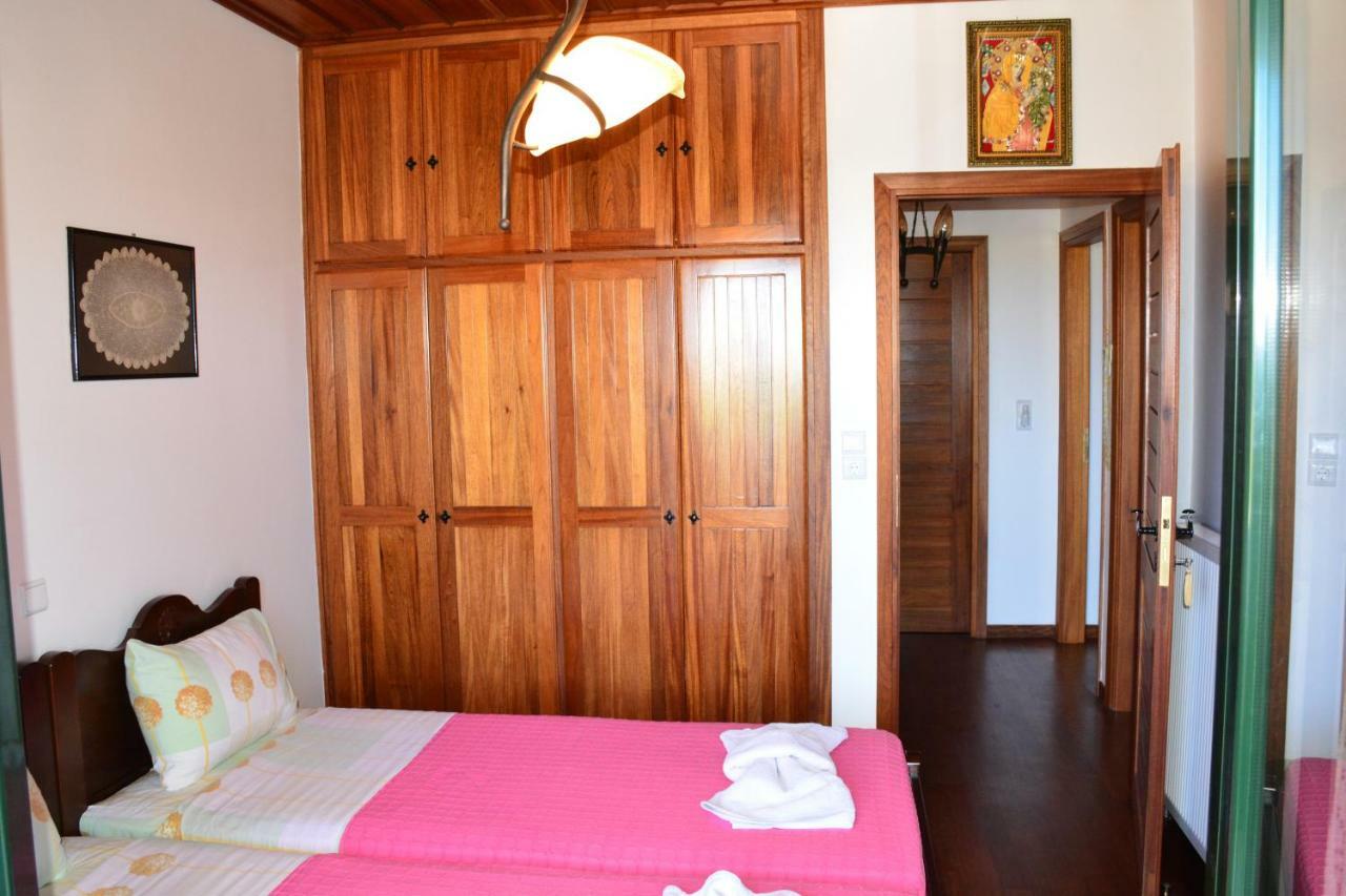 Artemis Villa