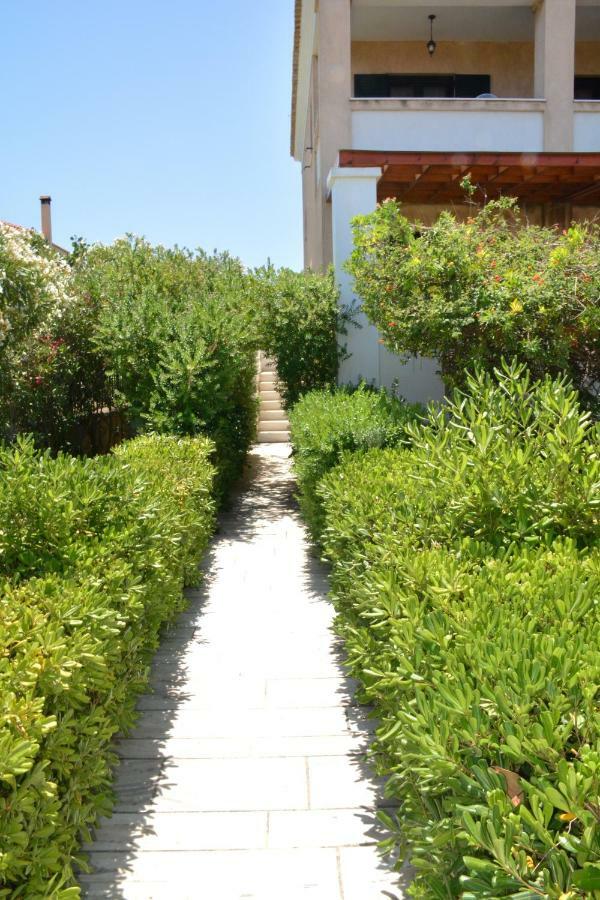 Artemis Villa *