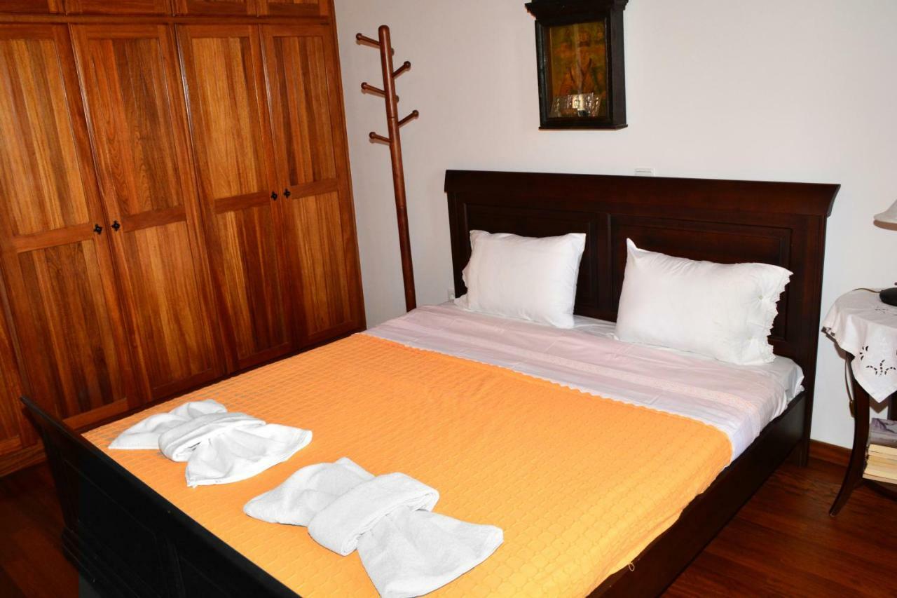Artemis Villa
