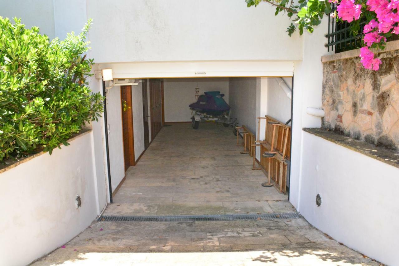 Artemis Villa *